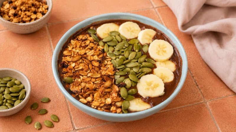 Chocolate Banana Dates Delight Smoothie Bowl