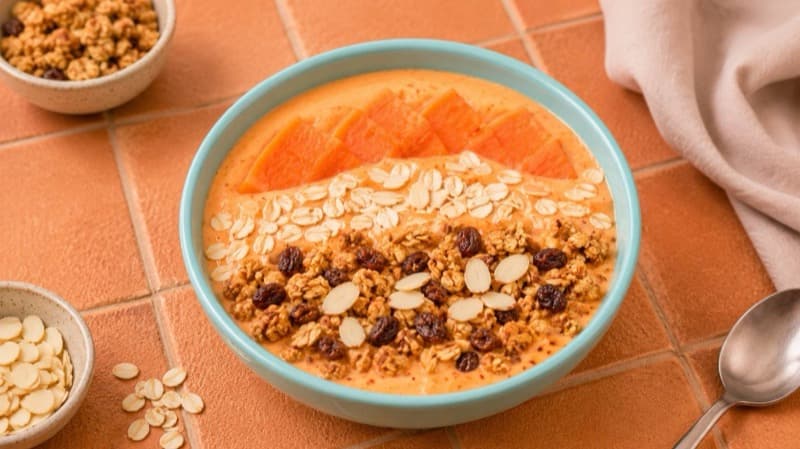 Tropical Smoothie Bowl